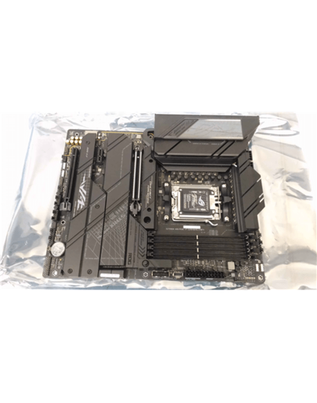 SALE OUT. ASUS ROG STRIX X670E-F GAMING WIFI | Asus ROG STRIX X670E-F GAMING WIFI | Processor family AMD | Processor socket AM5 | DDR5 DIMM | Memory slots 4 | Supported hard disk drive interfaces SATA, M.2 | Number of SATA connectors 4 | Chipset AMD X670 